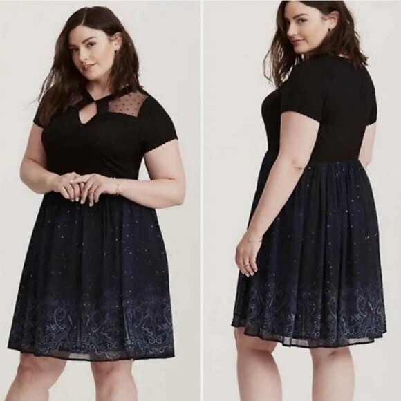Torrid Harry Potter Crest Night Sky Dress Size 3 3x - Picture 1 of 8